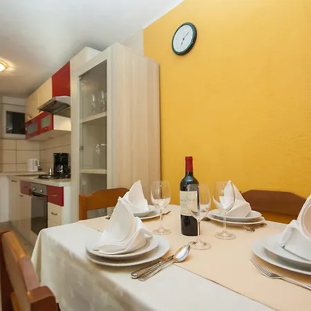 Appartmani Dzandara * Brodarica (Sibenik-Knin)