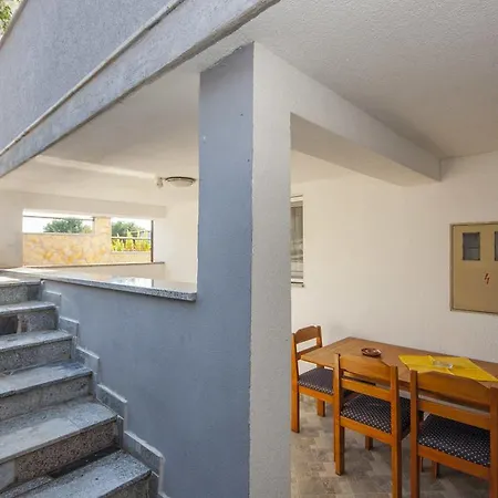 Apartment Appartmani Dzandara
