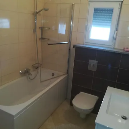 Appartmani Dzandara Brodarica (Sibenik-Knin)