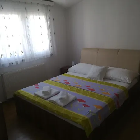 Apartment Appartmani Dzandara